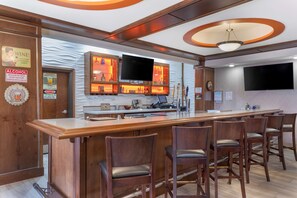 Bar (on property) - Best Western Plus Fort Stockton Hotel (Fort Stockton)