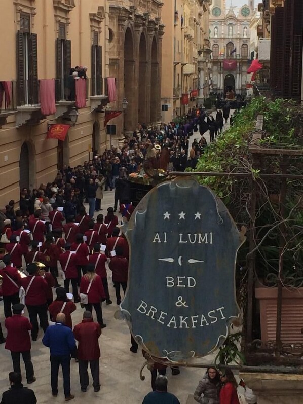 الإطلالة من المنشأة