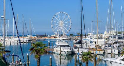 Hotel St. Gregory Park