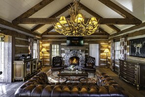 Cabin (Private) | Fireplace