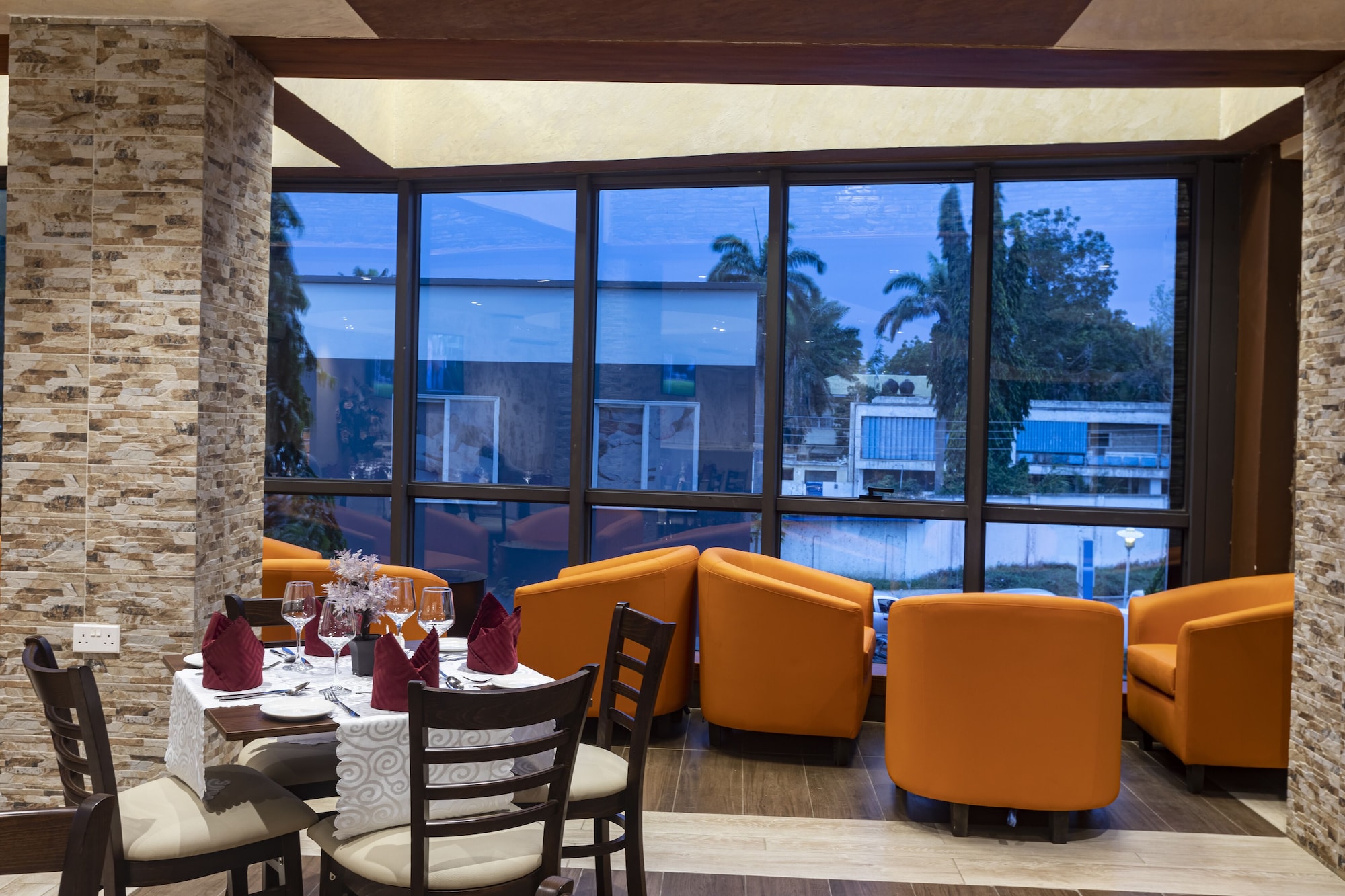 4 Star Hotels