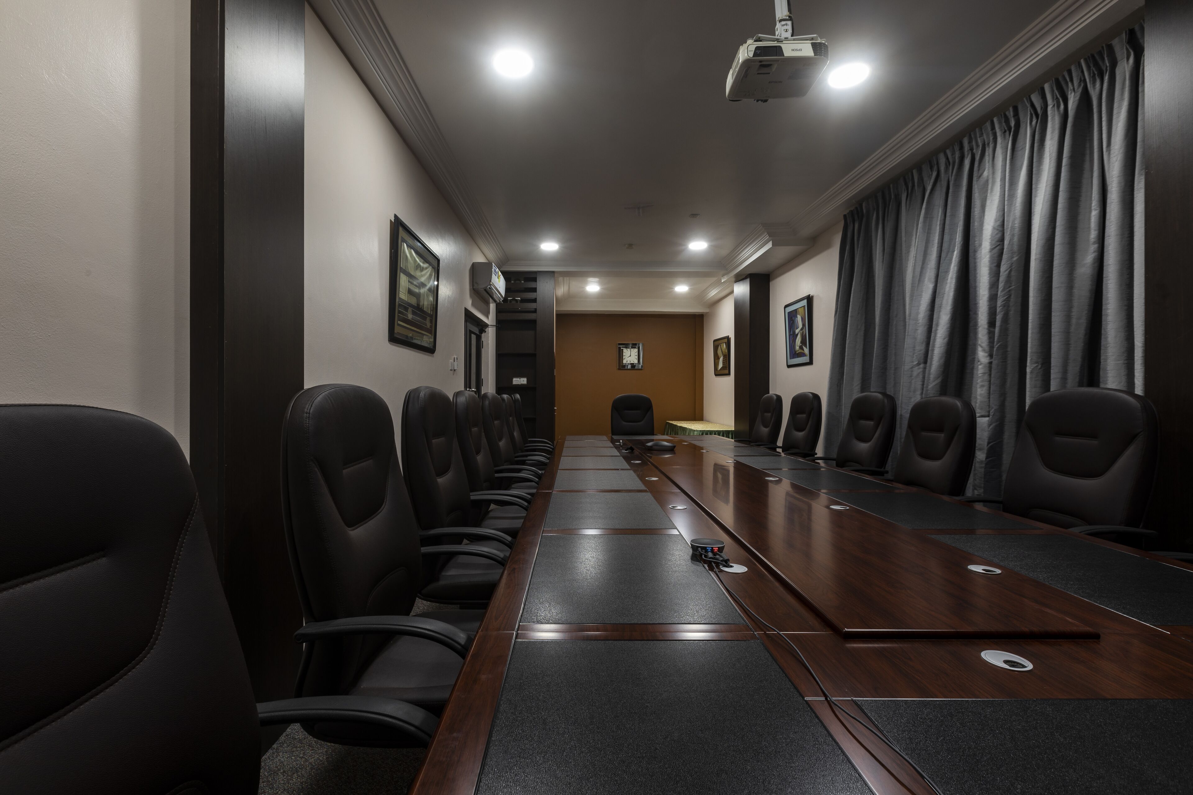 Meeting facility