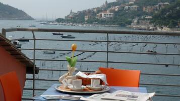 Vue depuis lâhĂ©bergement