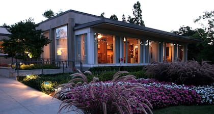 Donald Gordon Hotel and Conference Centre