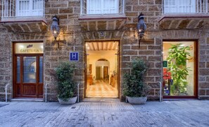 Façade de lâhĂ©bergement