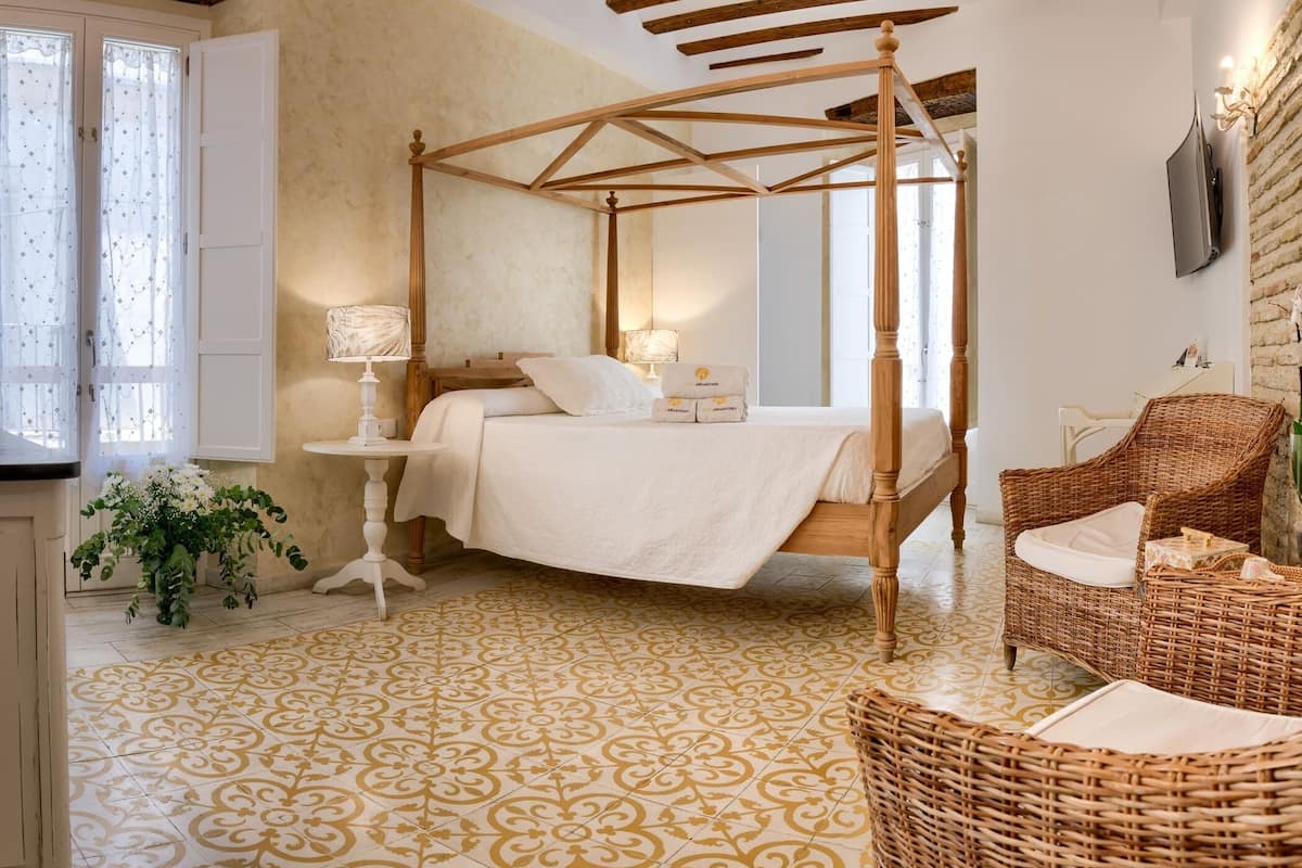 Quarto casal luxo | Edredons de pluma, camas com colchões de espuma com sistema de memória
