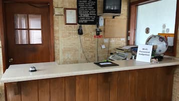 Check-in/check-out kiosk