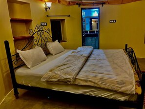 2 bedrooms, in-room safe, desk, soundproofing - Pukhraj Garh Jodhpur (Luni)