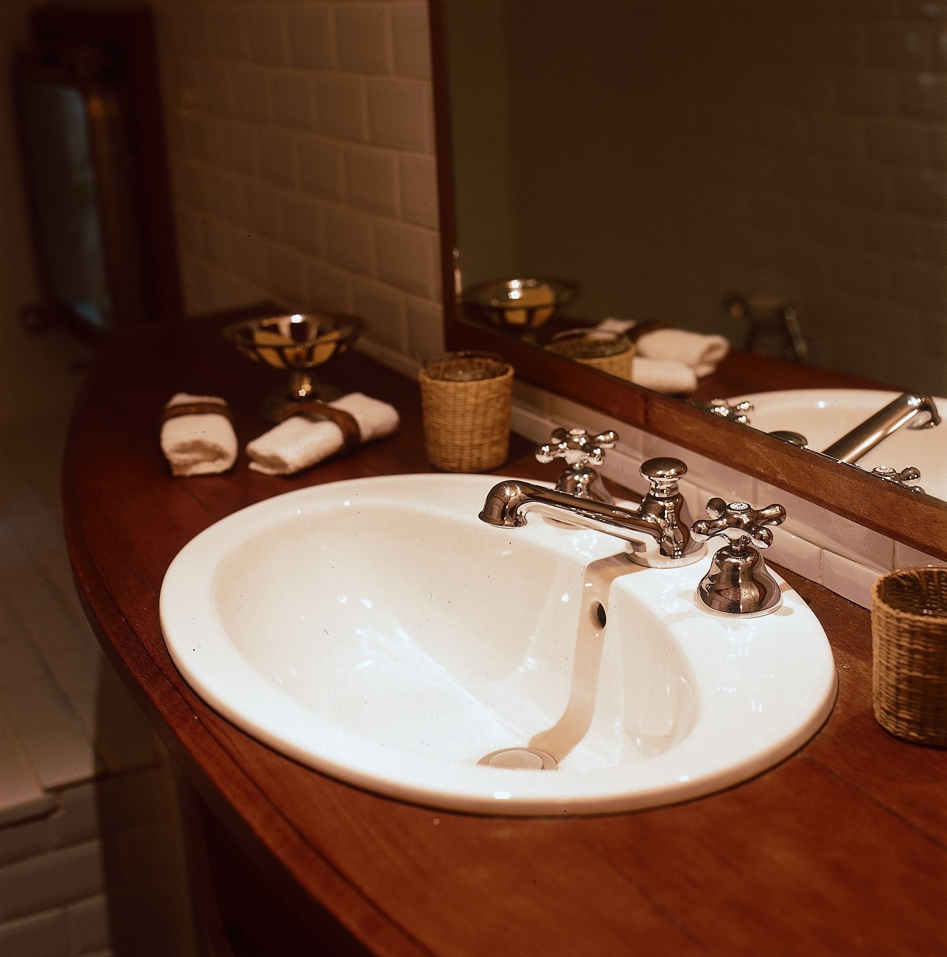 premium double or twin room | bathroom sink