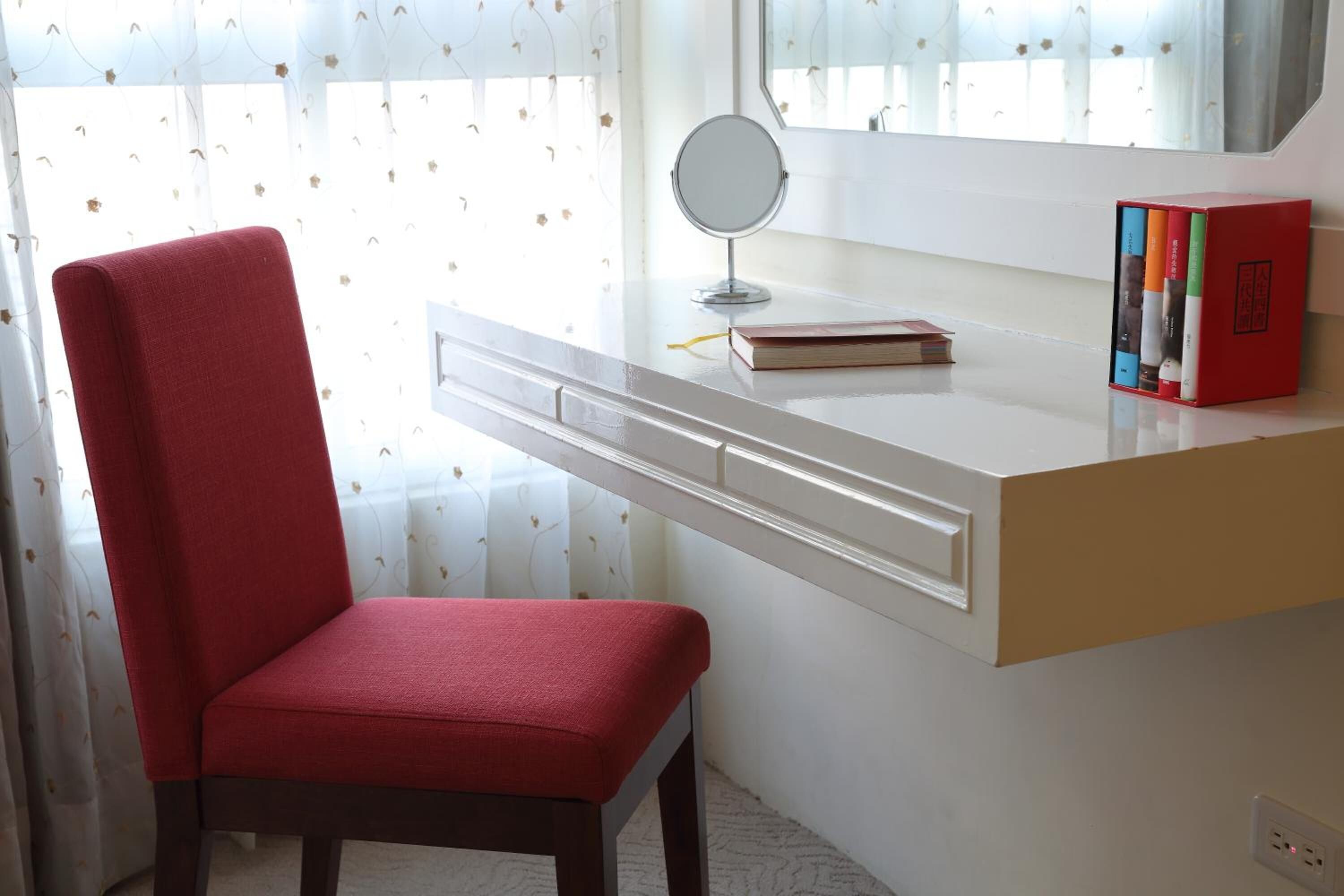 1 bedroom, minibar, desk, blackout curtains