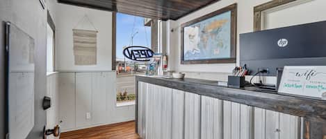 Check-in/check-out kiosk