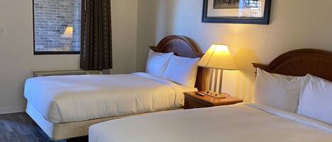 Suite, 2 Bedrooms, Non Smoking | Desk, free WiFi, bed sheets