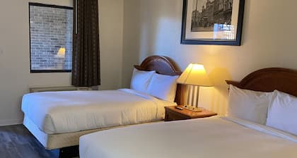 Travelers Place Inn & Suites