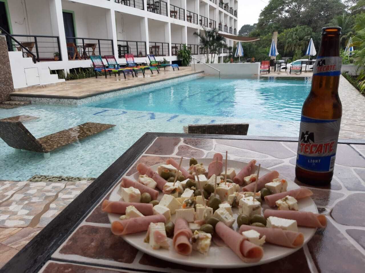 Se sirven desayunos, comidas y cocina mexicana 