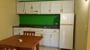 Loft, 1 Double Bed with Sofa bed, Kitchenette | Private kitchen - Hotel Estrella (Matamoros)