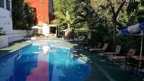 Outdoor pool - Hotel La Quinta Avenida (Palenque)