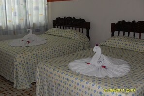 Standard Double Room (Con Ventilador) | Free WiFi
