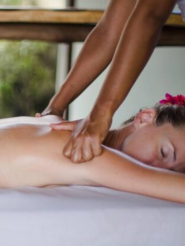 Couples treatment room(s), hot tub, body treatments, hydrotherapy