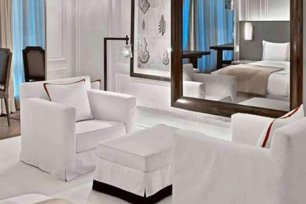 Ropa de cama de alta calidad y minibar 
