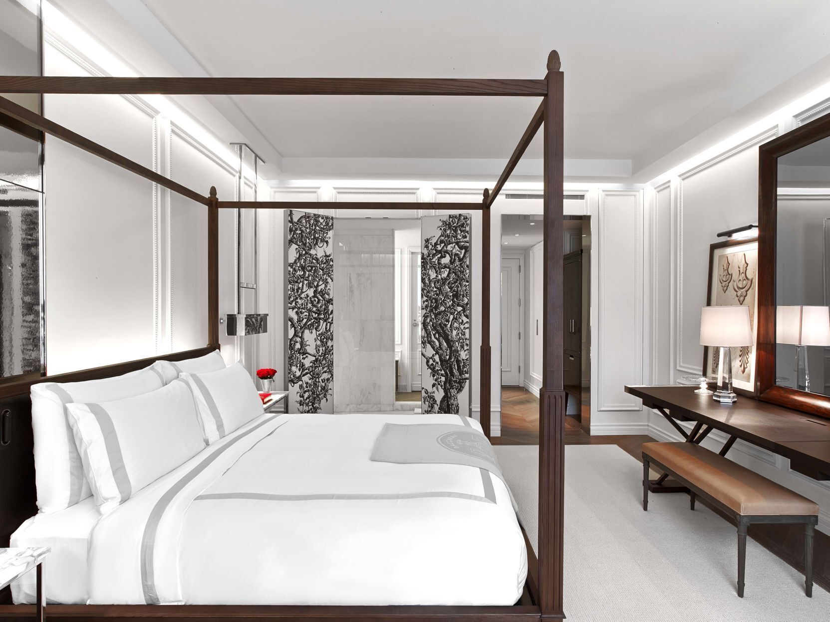 Premium bedding, minibar, in-room safe, desk