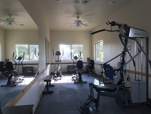 Fitness facility - Top of the Hill RV Resort (Boerne)