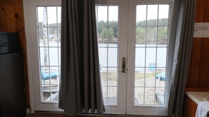 Junior-Suite, 1 Queen-Bett und Schlafsofa, Whirlpool, Seeblick | Blick auf den See