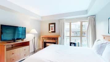 Room (Studio,Deluxe) | Free WiFi, bed sheets