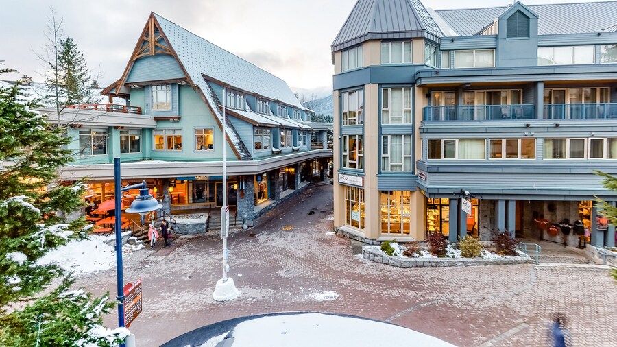 Whistler Peak Lodge