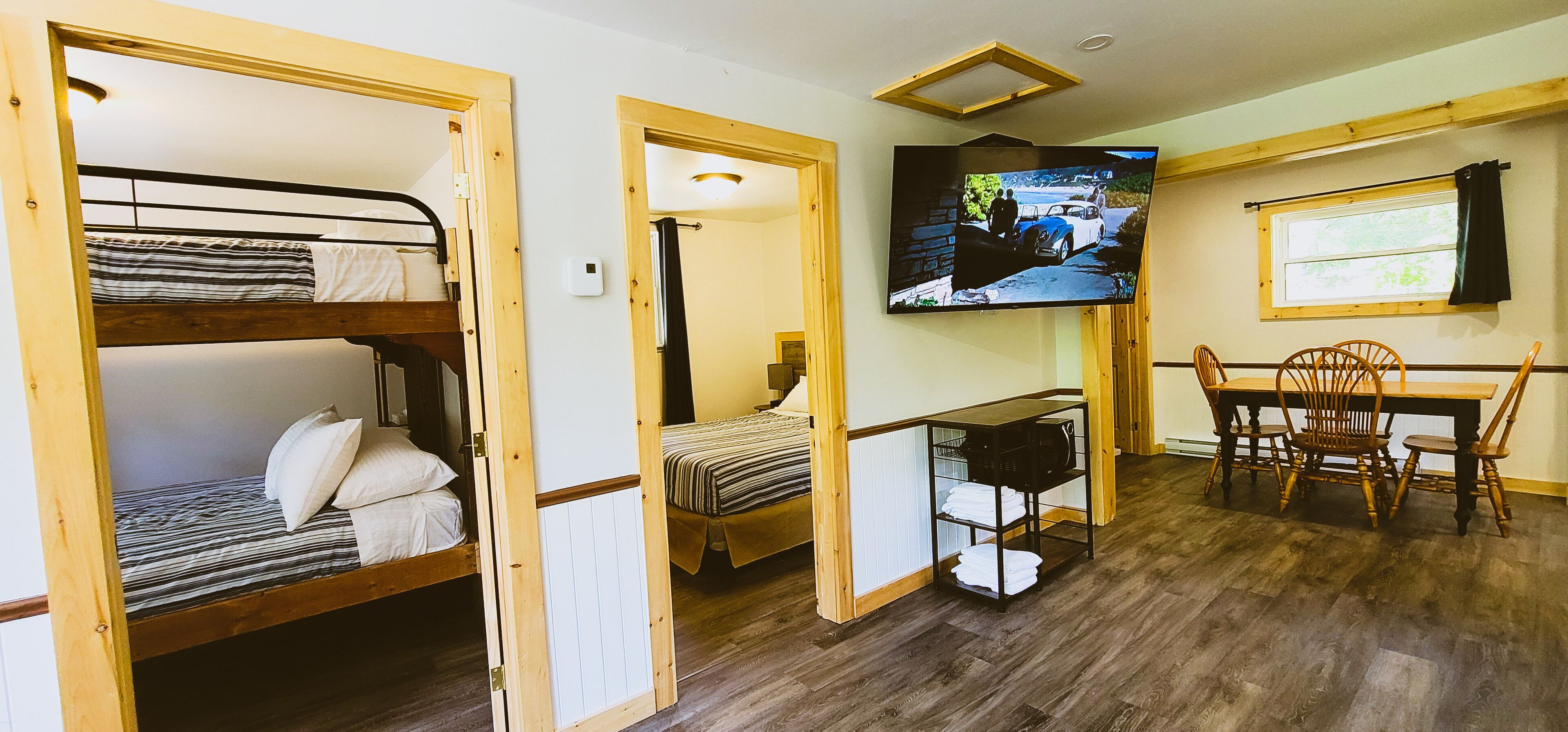 Signature Chalet, 2 Bedrooms, Non Smoking, Kitchen | Living area