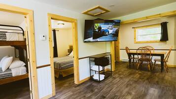 Signature Chalet, 2 Bedrooms, Non Smoking, Kitchen | Living area