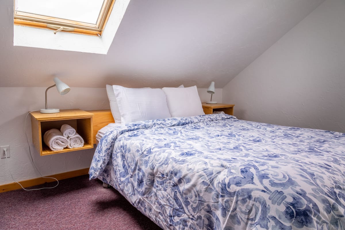 Classic Chalet, 1 Bedroom, Non Smoking, Kitchenette (Condo Chalet)
