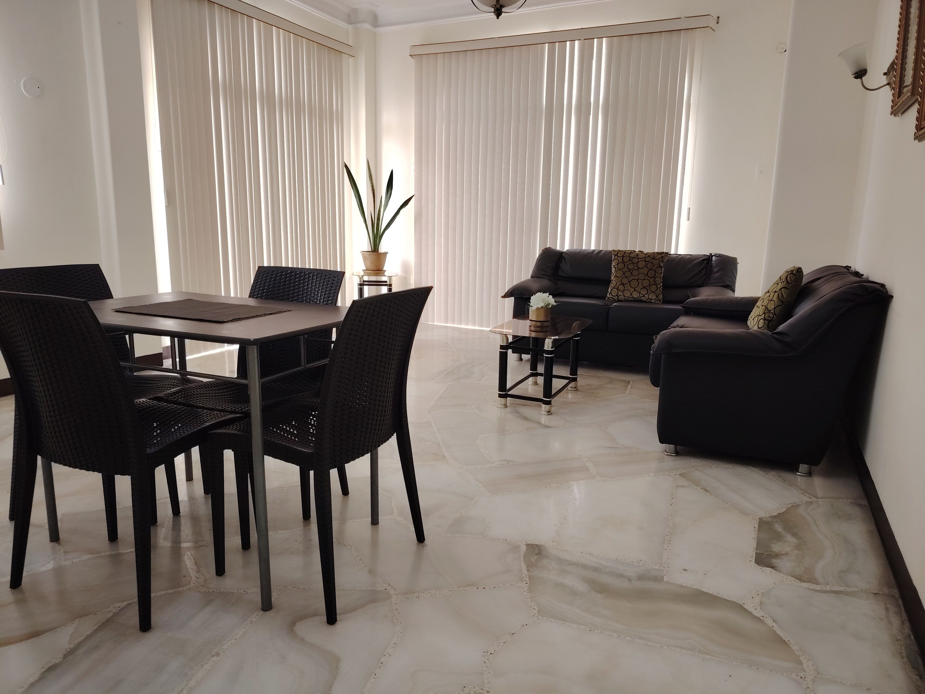 Flat-screen TV, heated floors