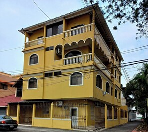 Ngoại thất