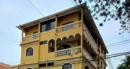 Del Sol Suites & Apartments