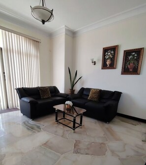 2 bedrooms, desk, free WiFi