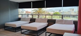 Unidades Privadas con AC-TV-WiFi y Estacionamiento en Centro de MTY