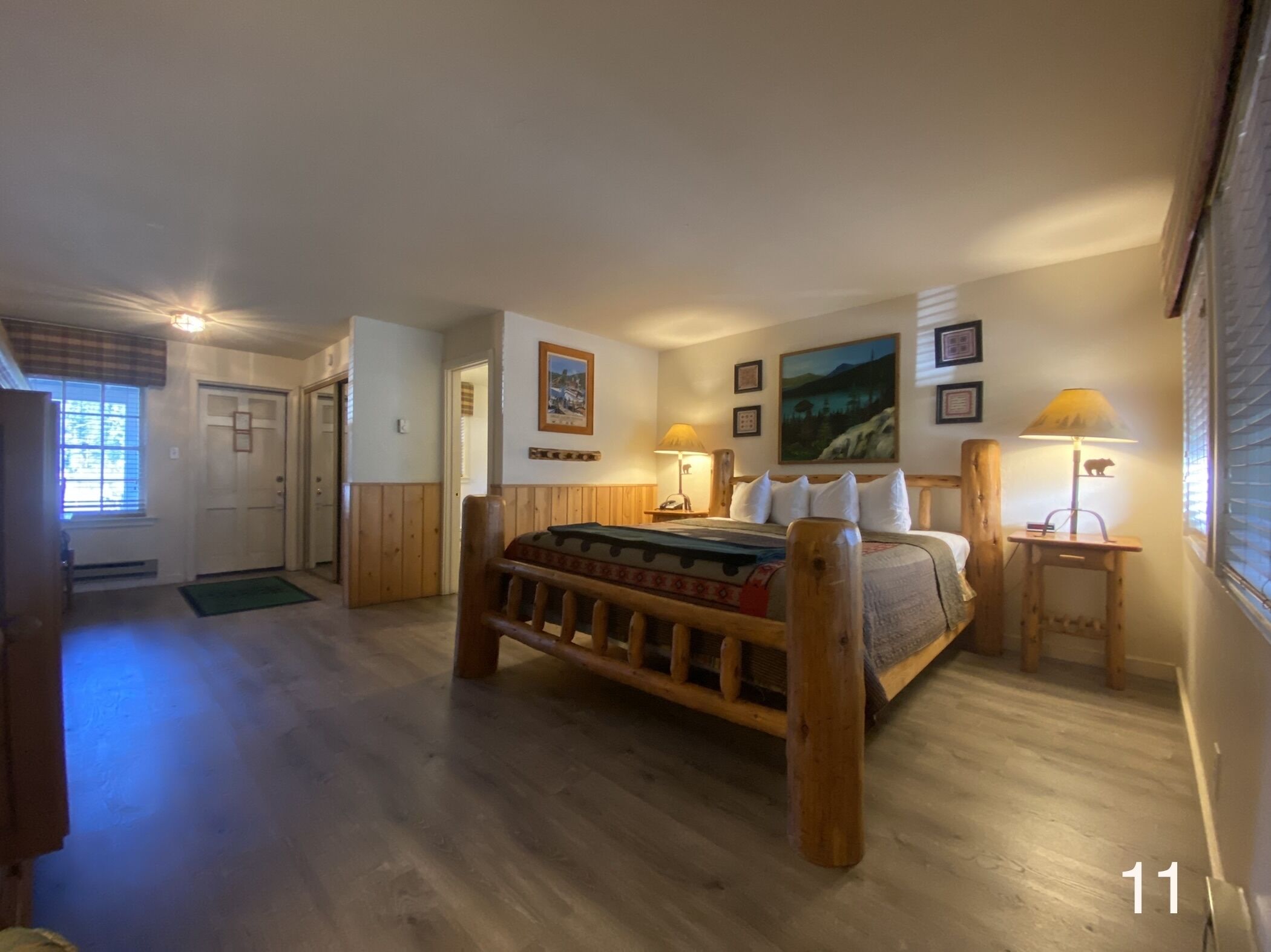 basic room, 1 king bed, non smoking | 1 bedroom, individually decorated, individually furnished