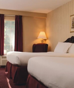 Double Room | Desk, blackout drapes, soundproofing, iron/ironing board - Kirkwood Inn (Lebanon)