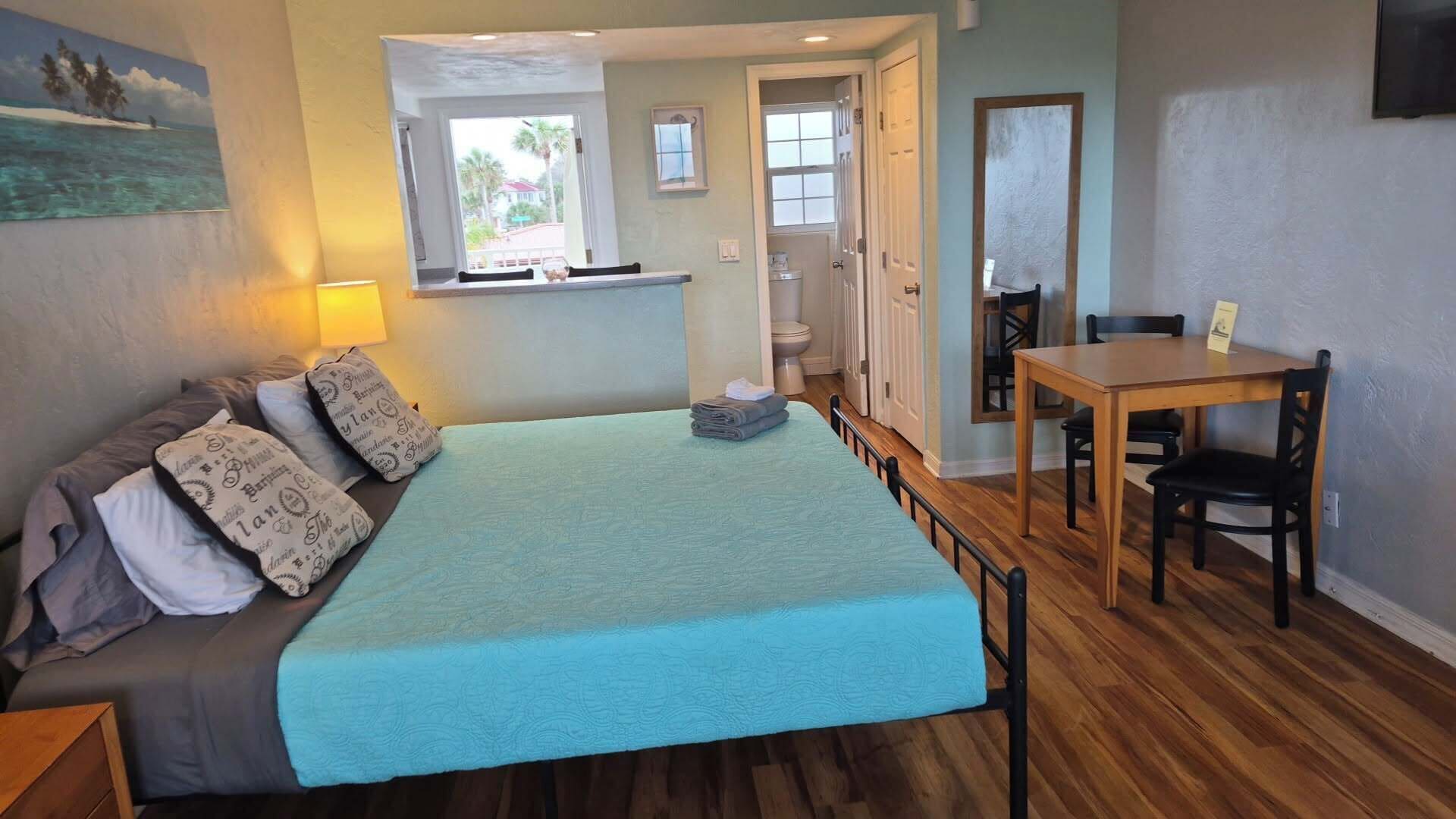 Deluxe Studio, Balcony, Ocean View | Premium bedding, individually decorated, individually furnished