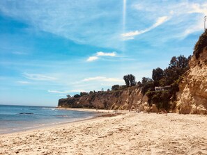 Beach nearby, beach towels - The M Malibu (Malibu)