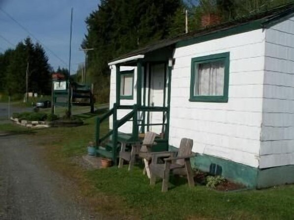 Standard Cottage, 1 Bedroom, Valley View | Exterior - Valley View Motel (Port Townsend)