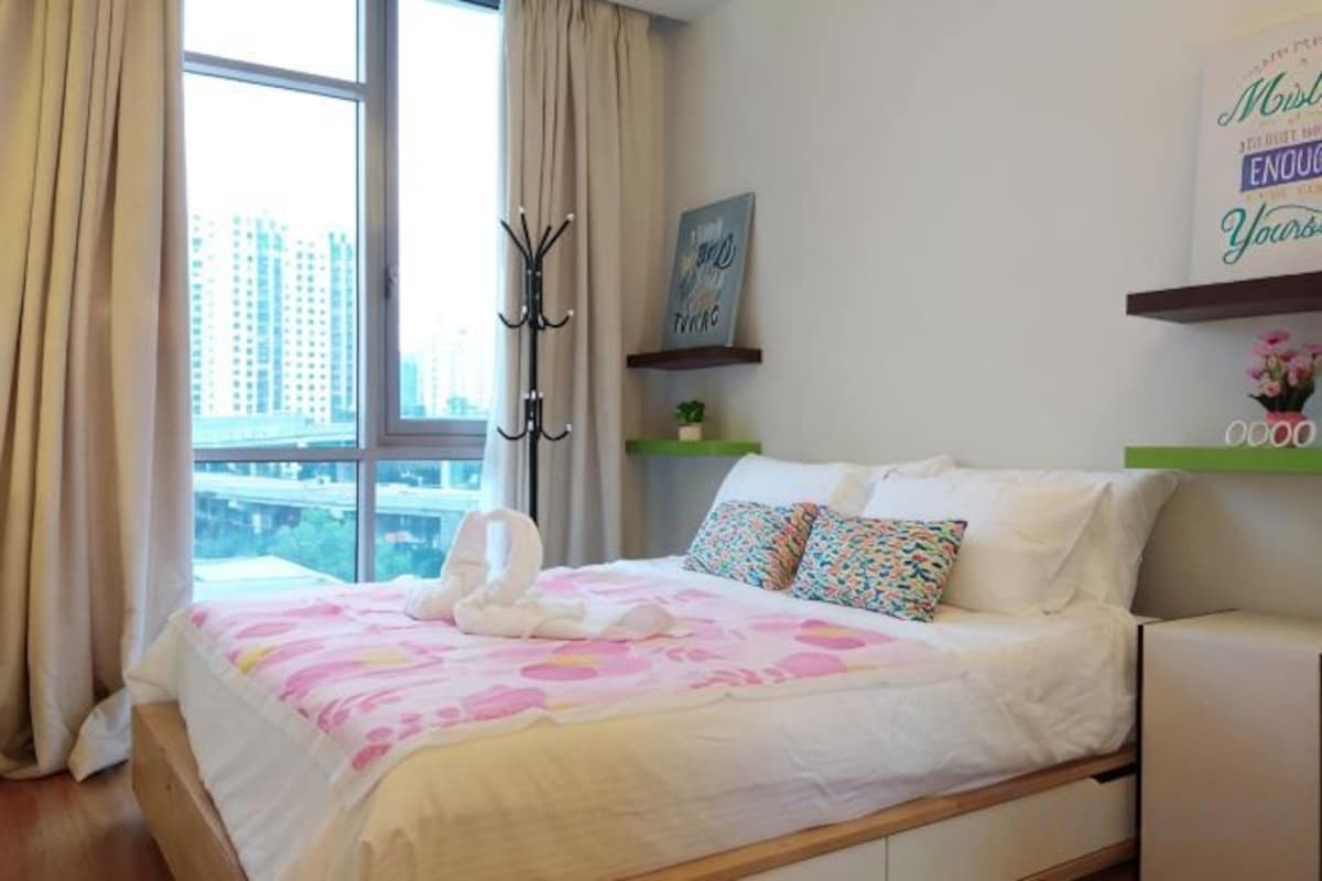 In-room safe, desk, soundproofing, iron/ironing board