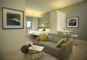 LCD TV - The Signature Hotel & Serviced Suites Hartamas Kuala Lumpur (Kuala Lumpur)