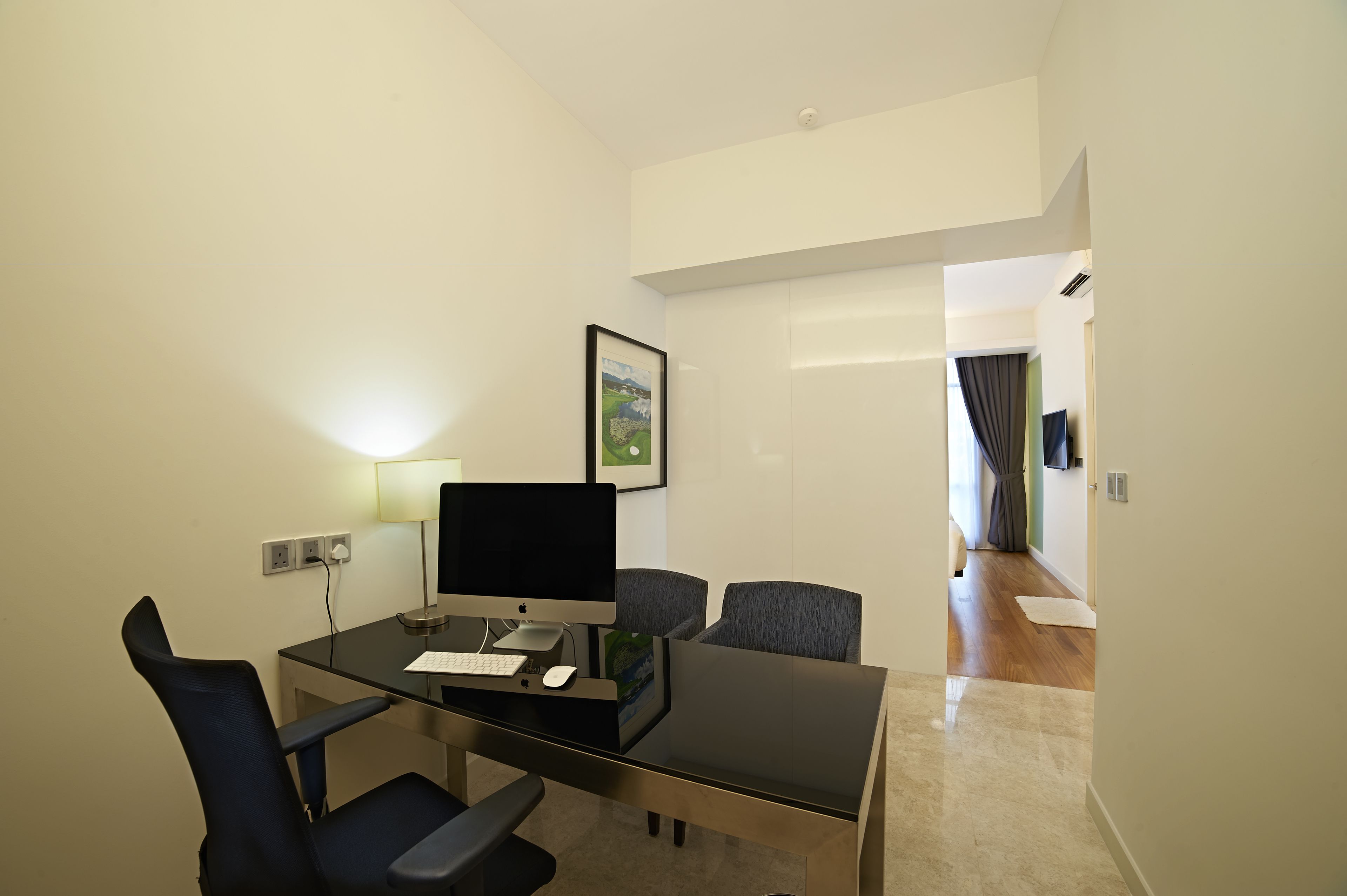 signature suite | living area | lcd tv