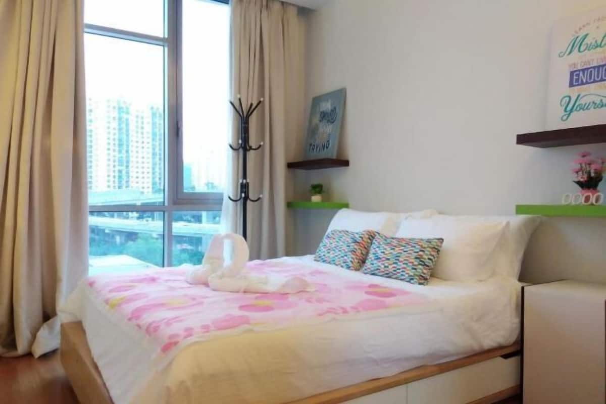 In-room safe, desk, soundproofing, iron/ironing board