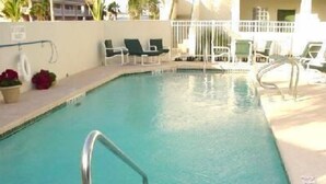 Condo, 2 habitaciones (Sand Dancer) | Servicios de la habitación