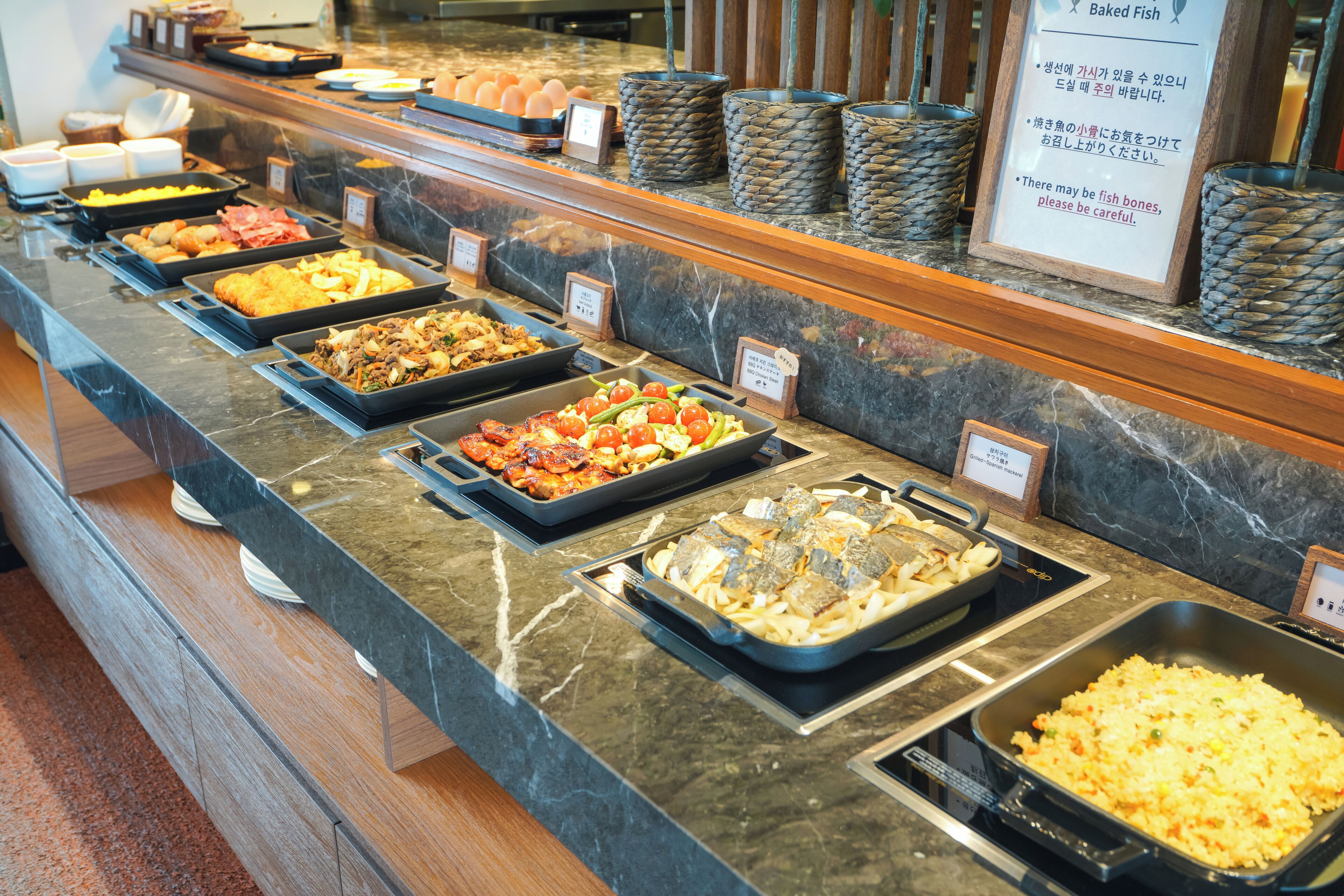 daily buffet breakfast (krw 22000 per person)