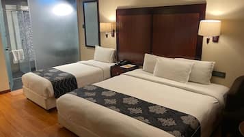 Premium Triple Room | 1 bedroom, premium bedding, minibar, in-room safe