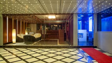 Pintu masuk properti