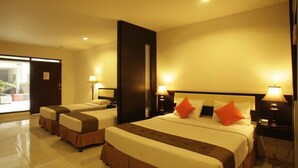 Superior Room | Minibar, in-room safe, desk, rollaway beds (surcharge) - The Harmony Legian Hotel (Legian)